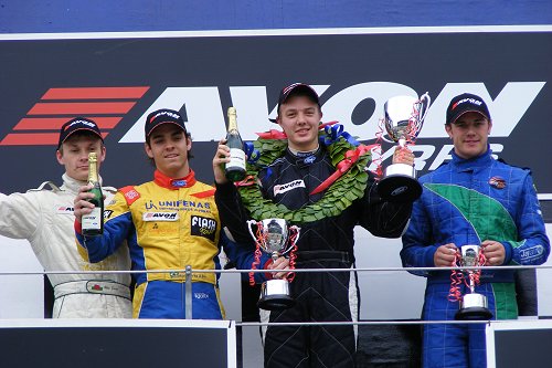 Chris Maliepaard vanuit Rotax Max naar winst in Brits Formule Ford